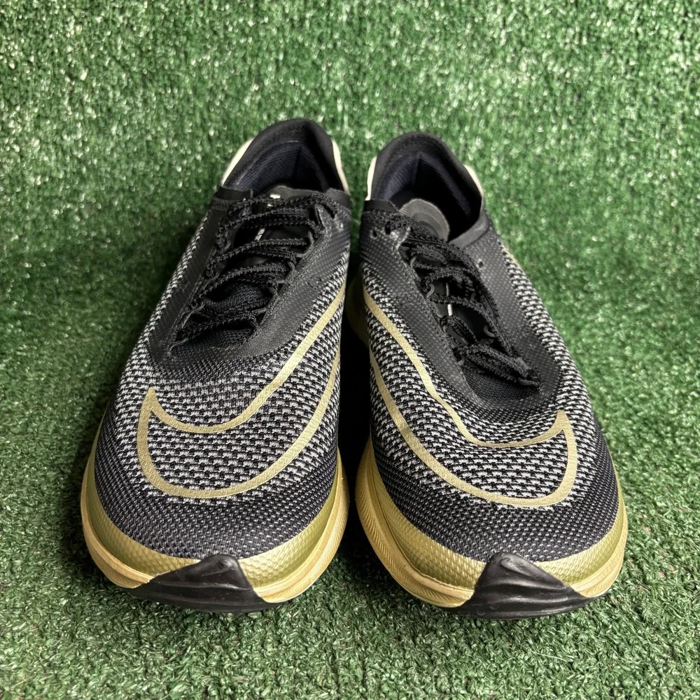 Nike ZoomX Streakfly Road Racing Athletic Sneaker Black Gold Metallic Mens Sz 10
